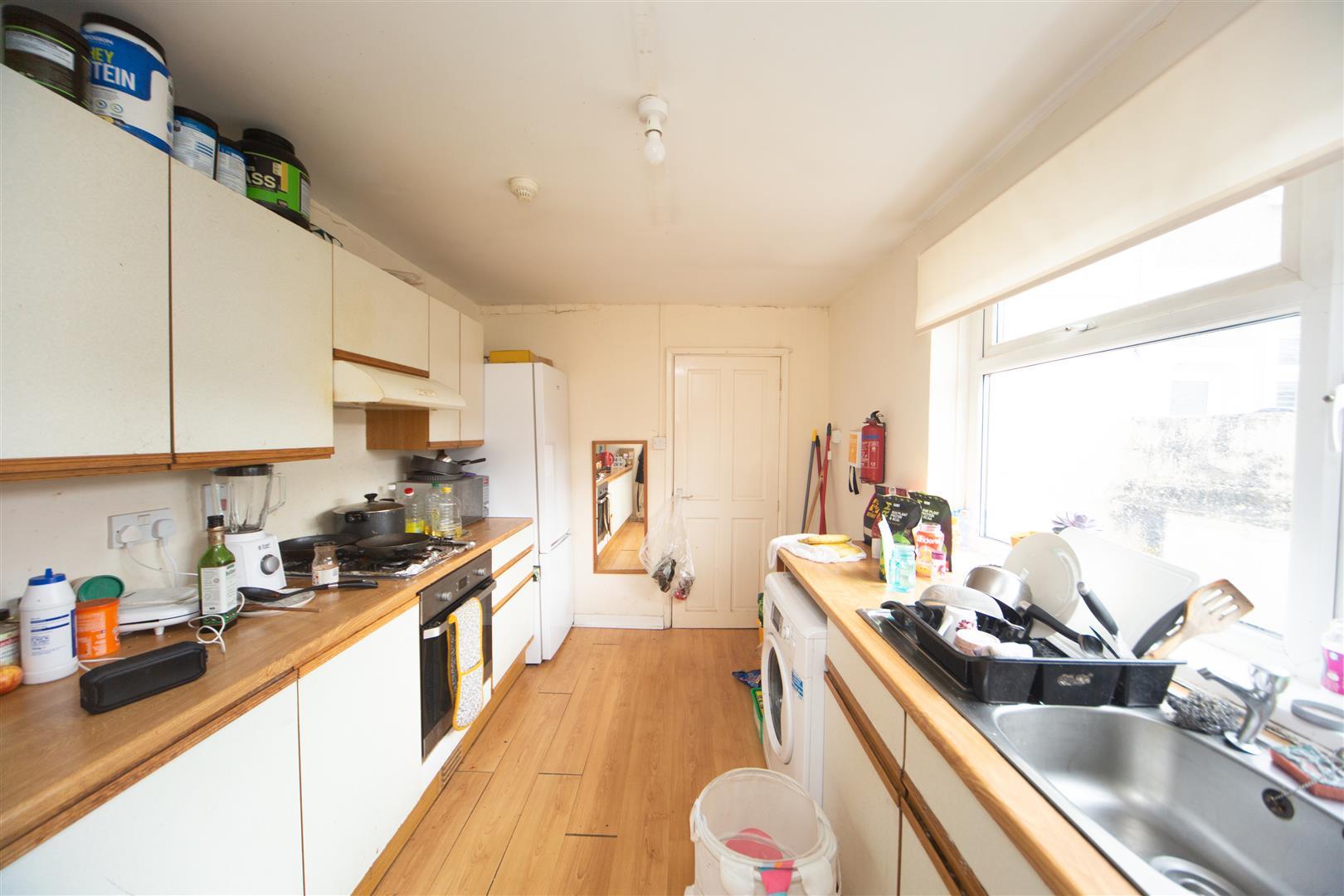 Flat John Place in Pontypridd