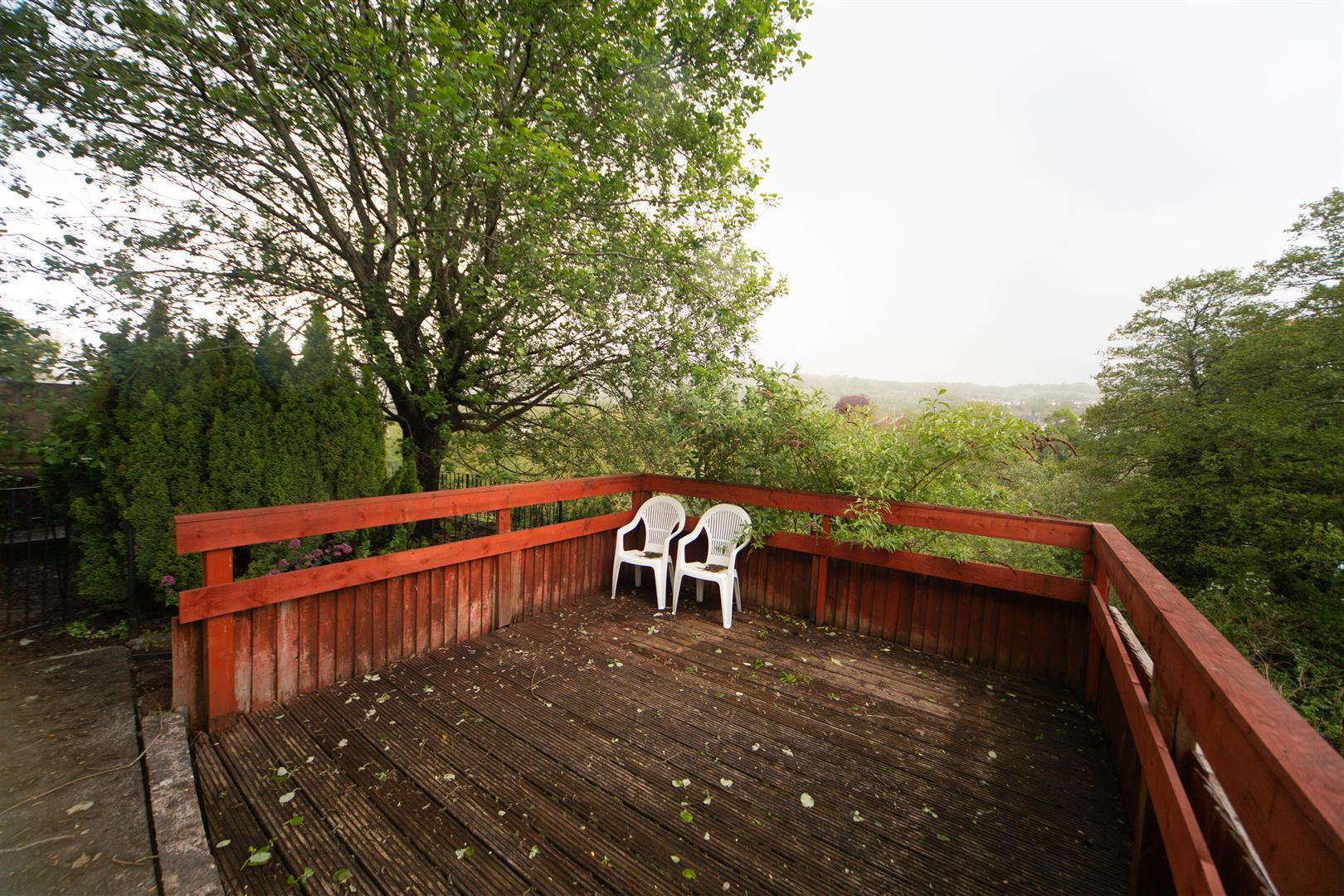 Flat John Place in Pontypridd