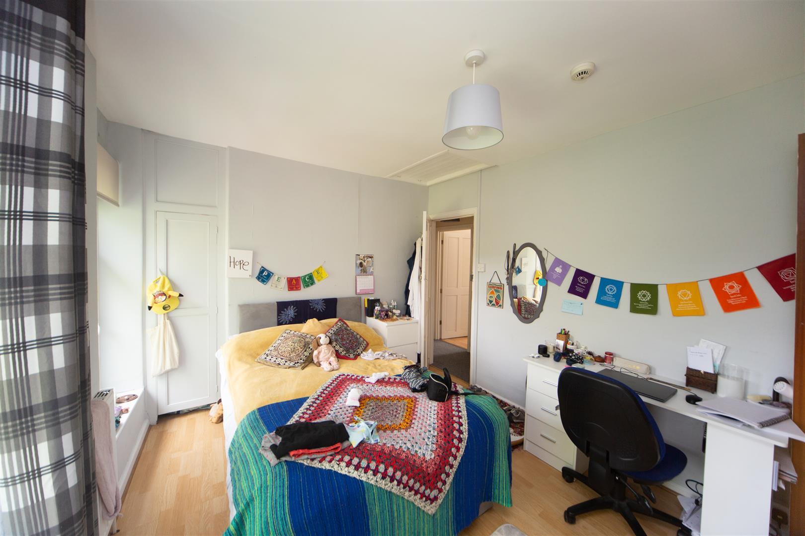Flat John Place in Pontypridd