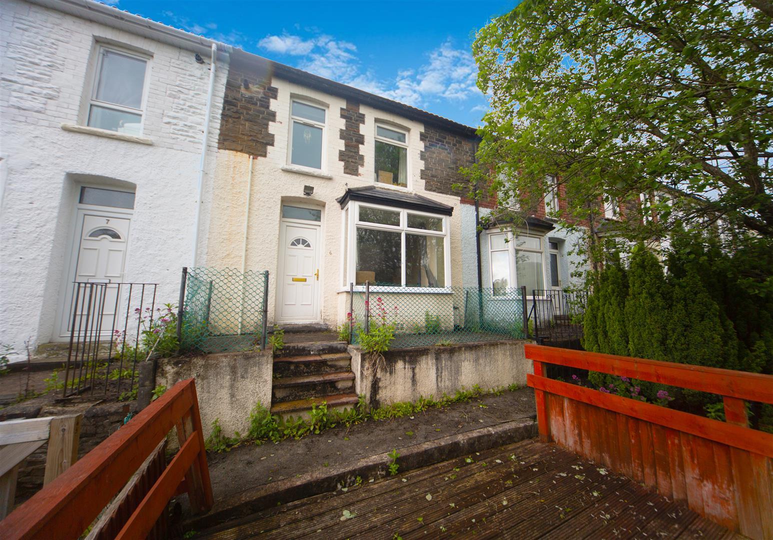 Flat John Place in Pontypridd