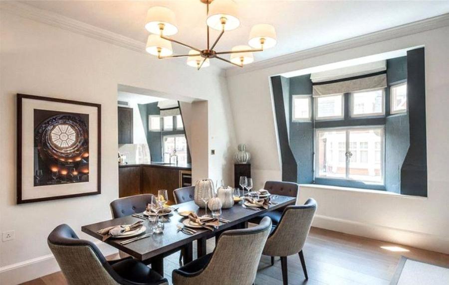 Flat Duke Street in City of Westminster