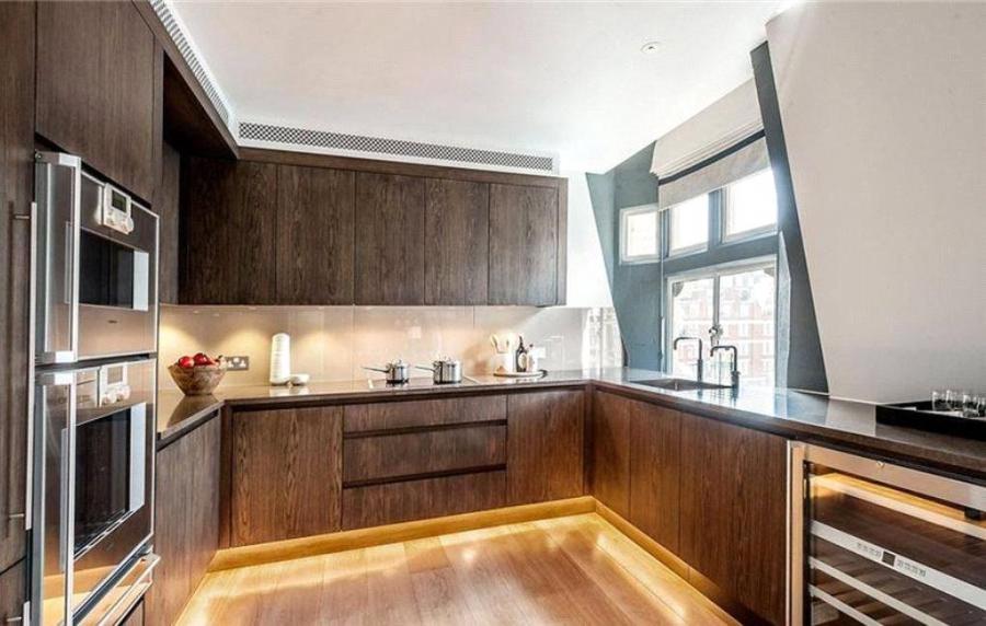 Flat Duke Street in City of Westminster