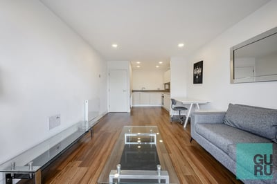 Flat Market Road in Greater London