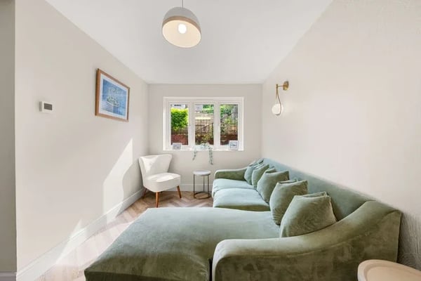 House Caterham Drive in Greater London