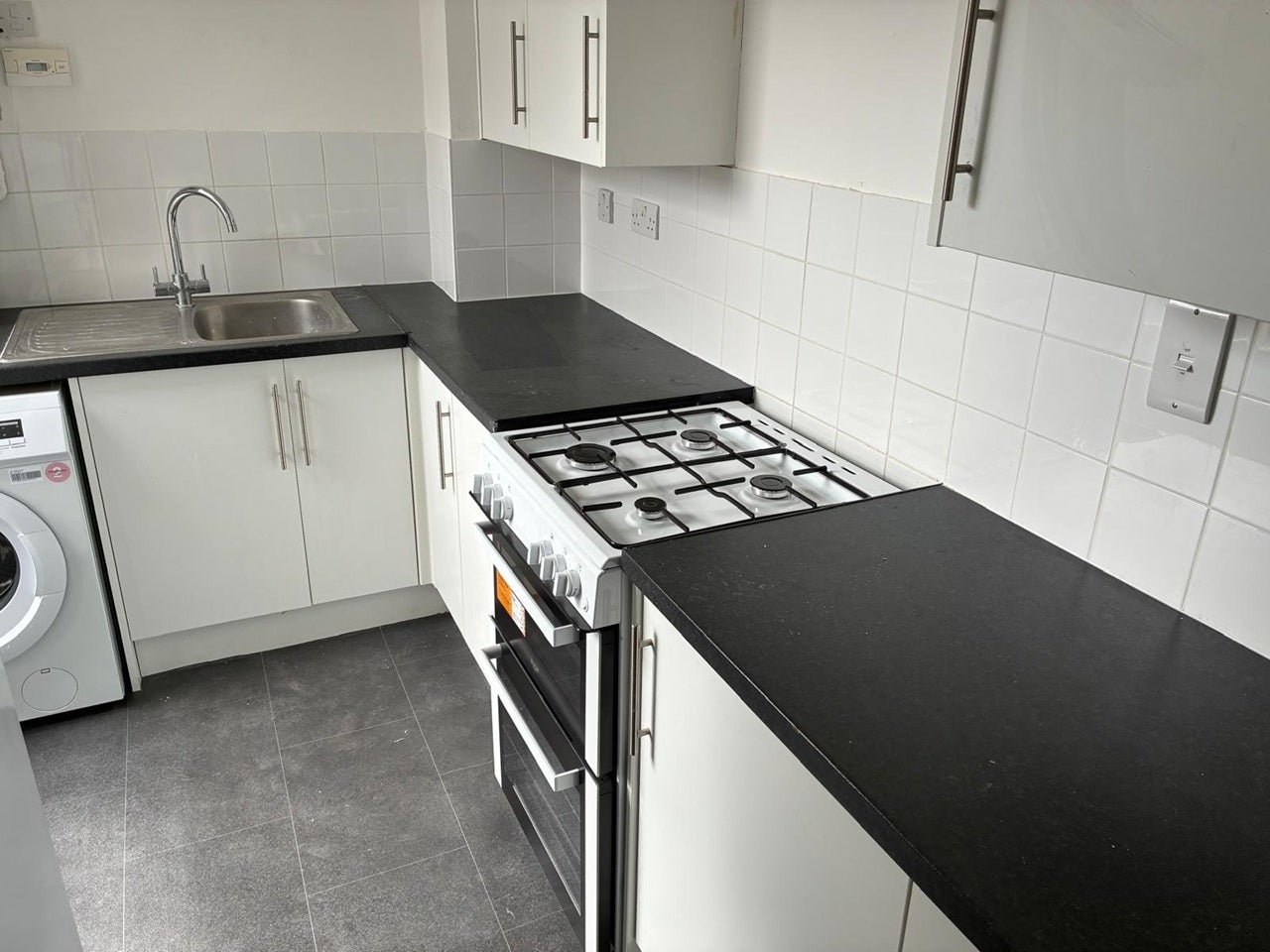 Flat Moor Street in Luton
