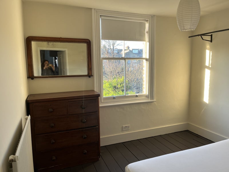 Room Purves Road in Greater London