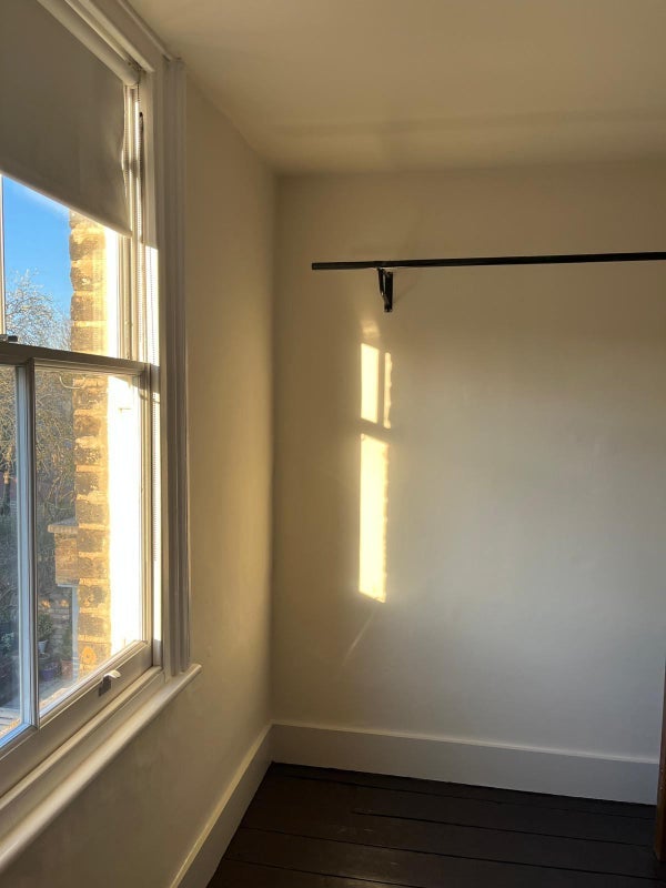 Room Purves Road in Greater London