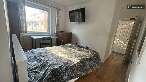 Room Swanton Gardens in Greater London