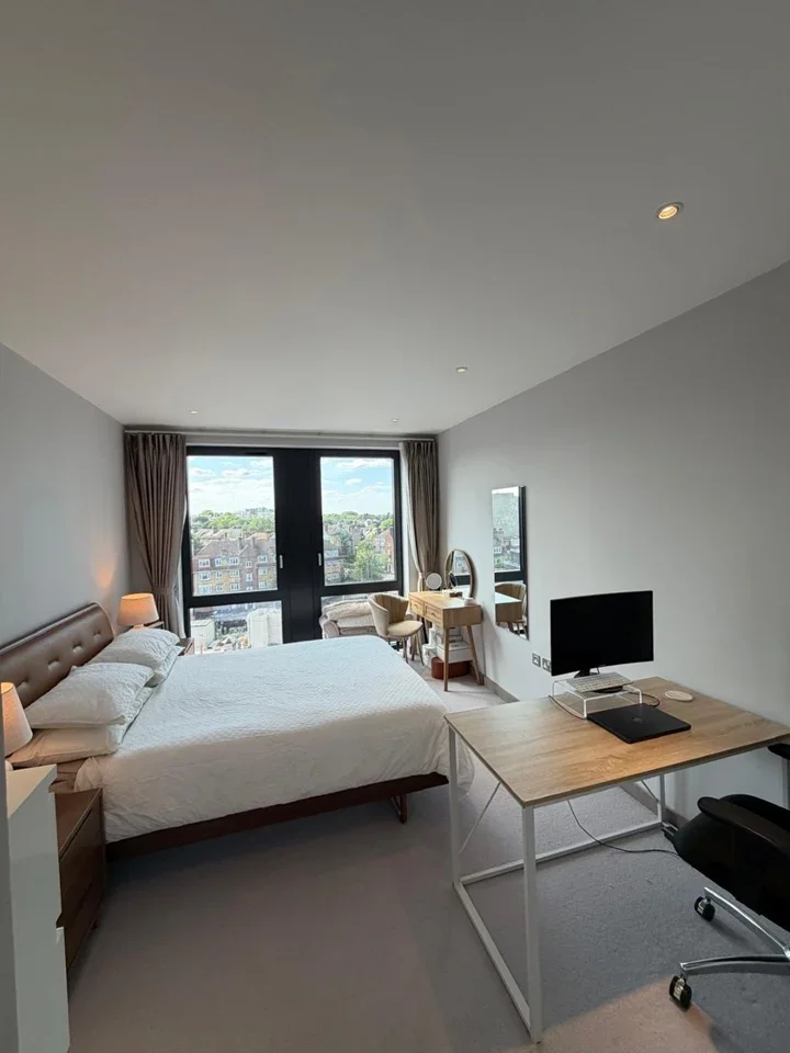 Room Ryeland Boulevard in Greater London