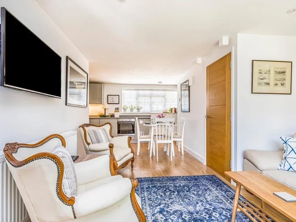 House Five Acres in Chichester