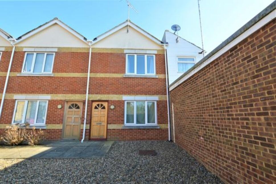 Flat Trafalgar Street in Gillingham