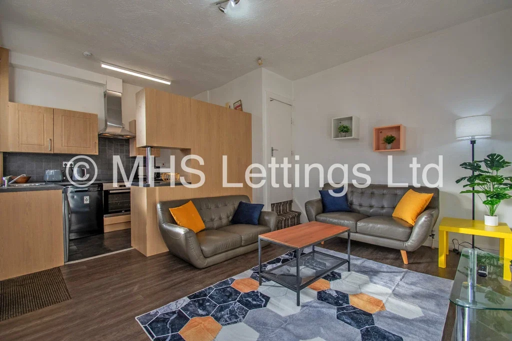 Flat Lumley Avenue in Leeds