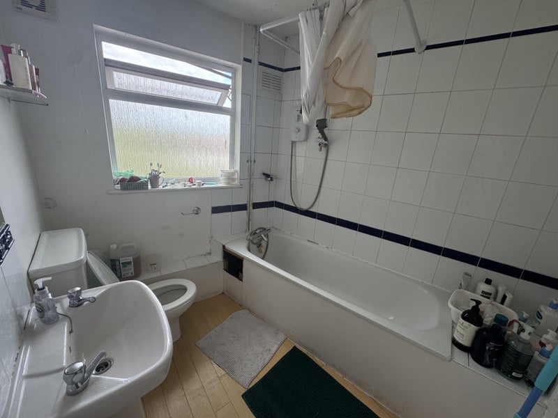 Room Grasmere Avenue in Greater London