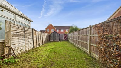 House Pettys Close in Cheshunt