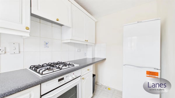 House Pettys Close in Cheshunt