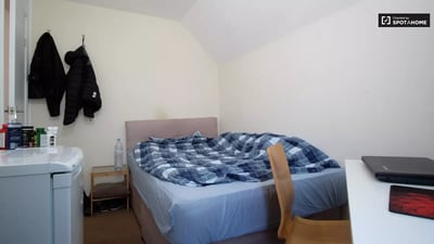 Flat Uxbridge Road in Greater London