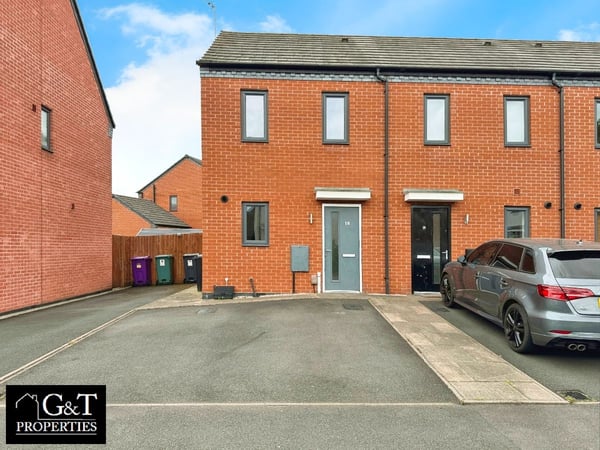House Resolute Drive in Wolverhampton