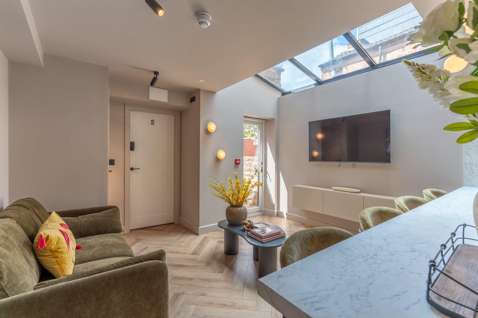 Room Teignmouth Road in Birmingham
