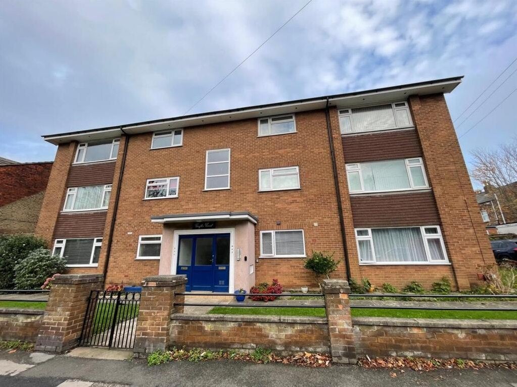 Flat Scalby Road in Scarborough