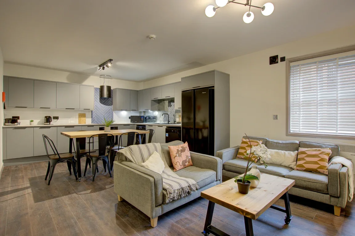 Flat Brass Thill in Durham