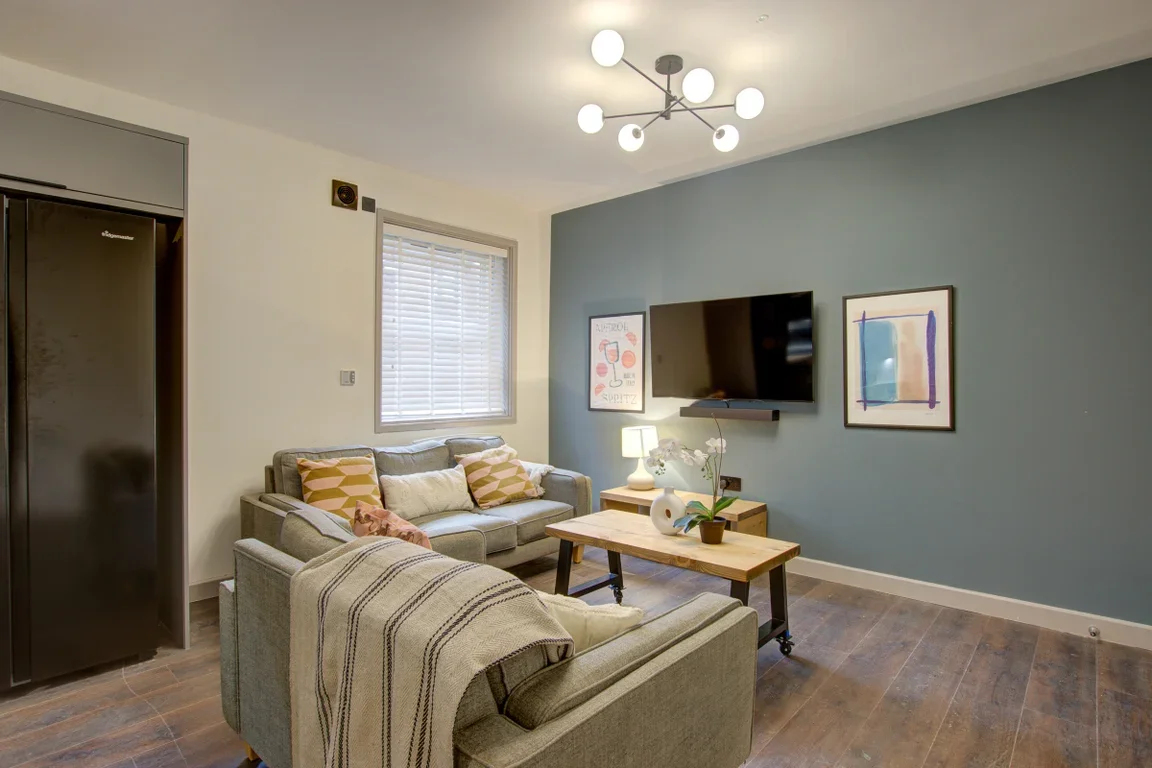 Flat Brass Thill in Durham
