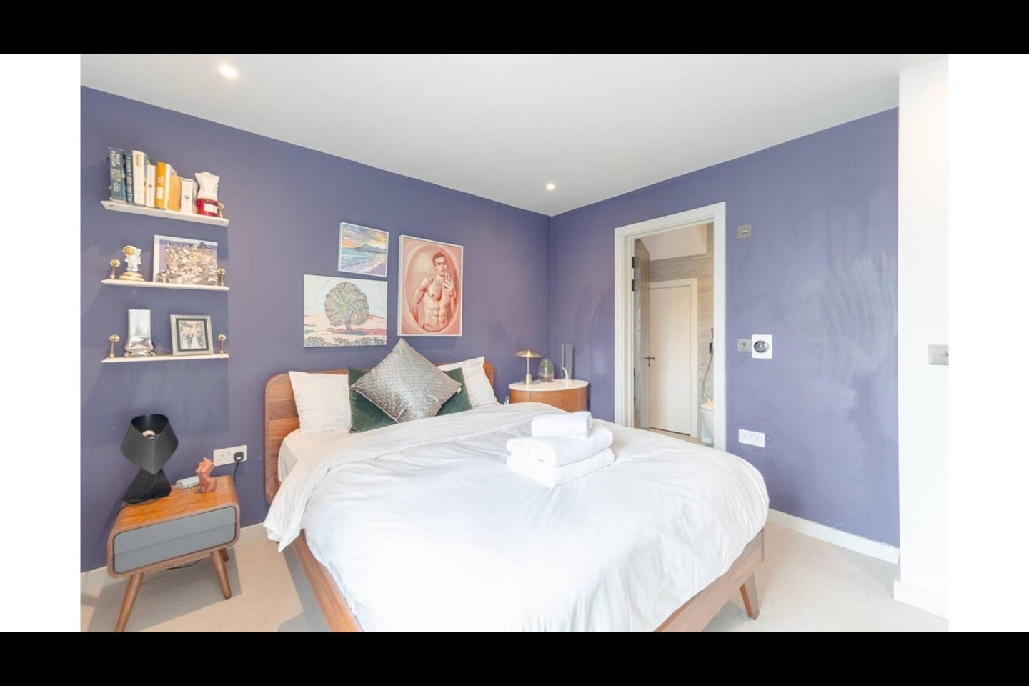 Flat Taybridge Road in Greater London
