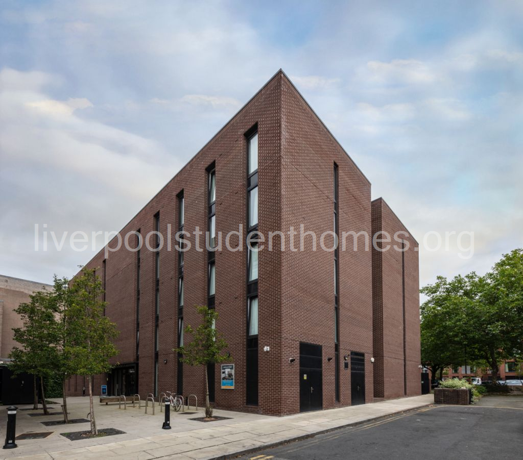 Flat Shaw Street in Liverpool