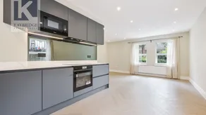 Flat Stoneleigh Park Road in Epsom and Ewell