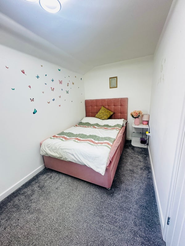 Room Derby Road in Maidstone