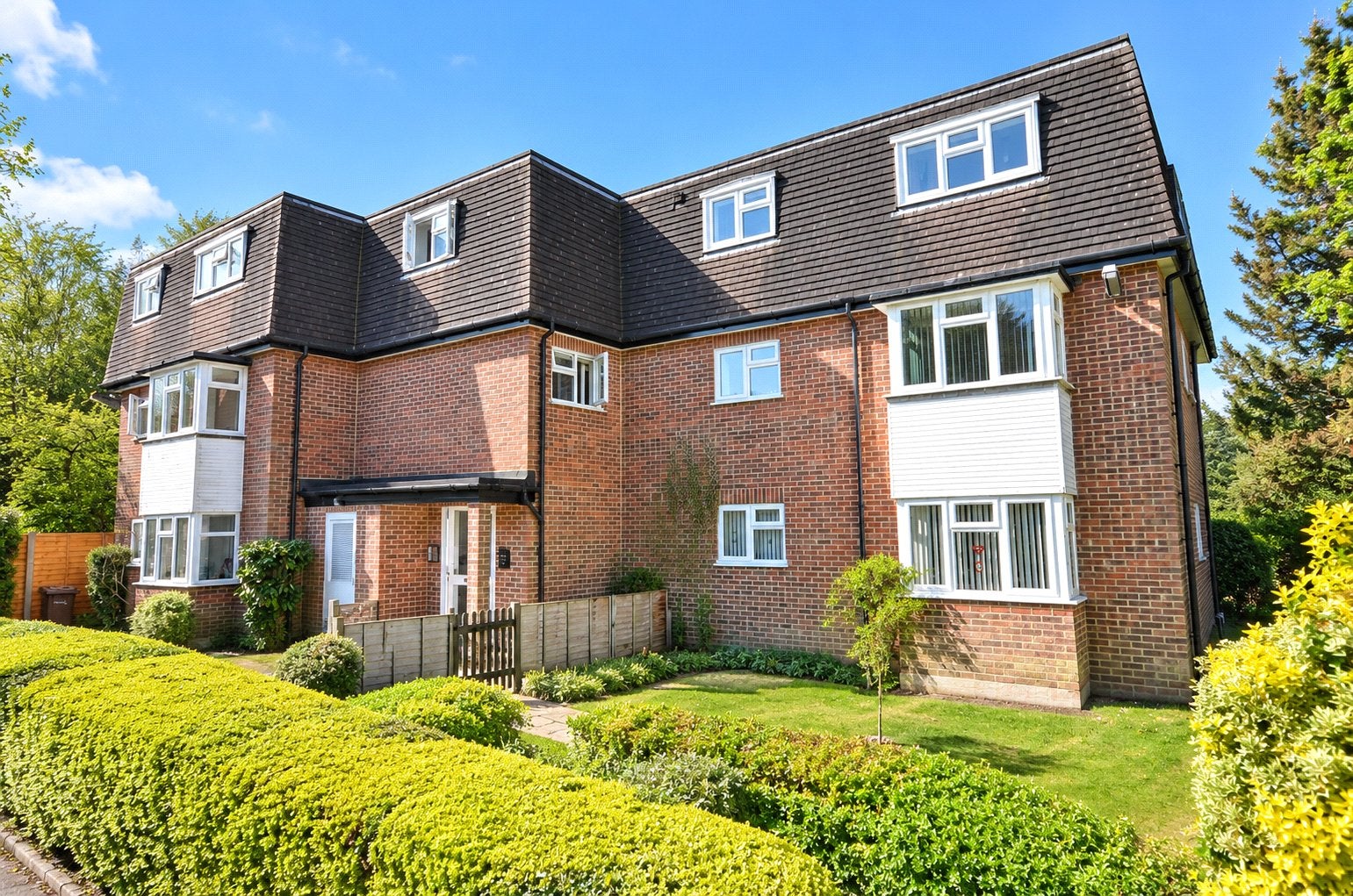 Flat Morley Road in Waverley