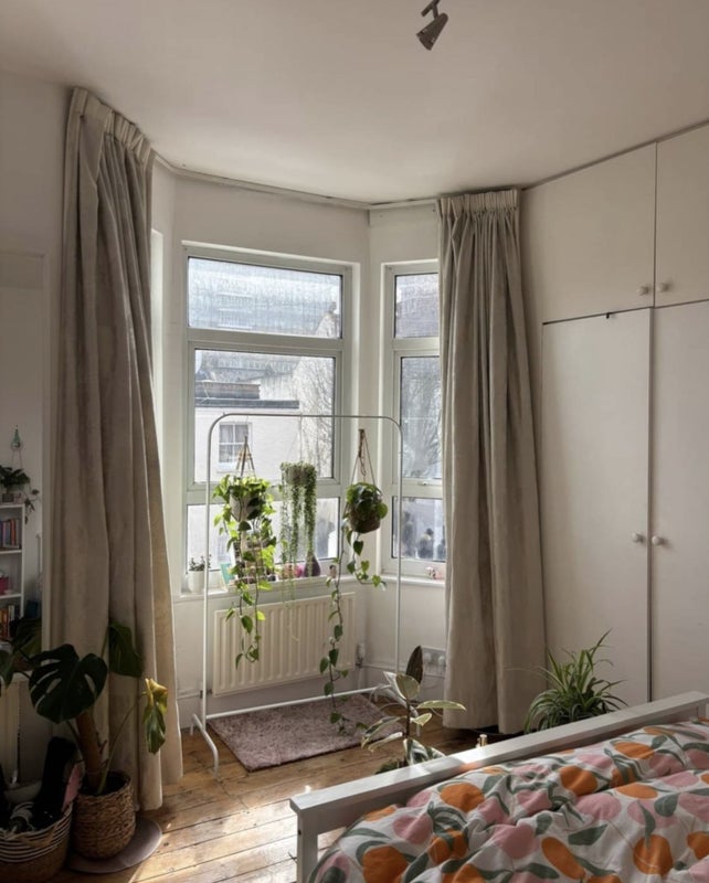 Room Beryl Road in Greater London