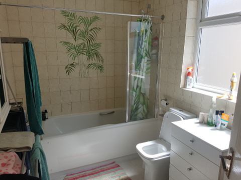 Room Asmara Road in Greater London