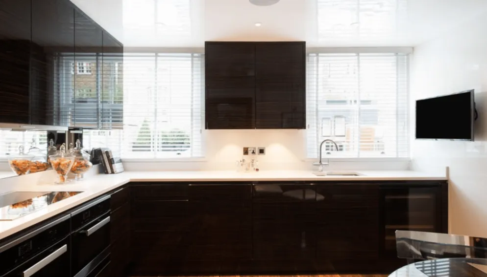 Flat Grosvenor Hill in City of Westminster