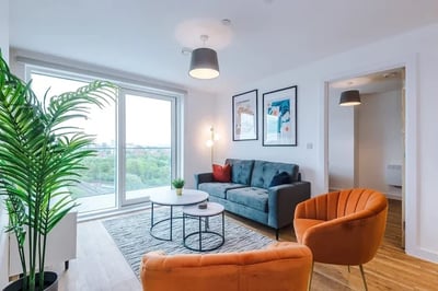 Flat Pomona Strand in Trafford