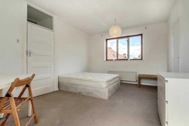 House Hendon Way in Greater London