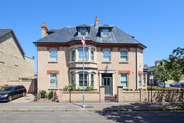 Room Humberstone Road in Cambridge