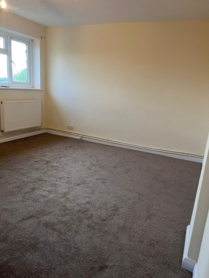 Flat Radcliffe Way in Greater London