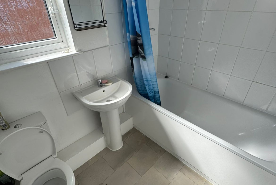 Flat Consort Terrace in Leeds