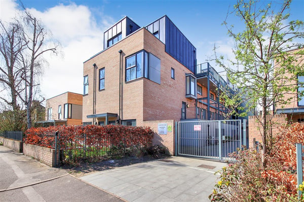 Flat Rustat Road in Cambridge