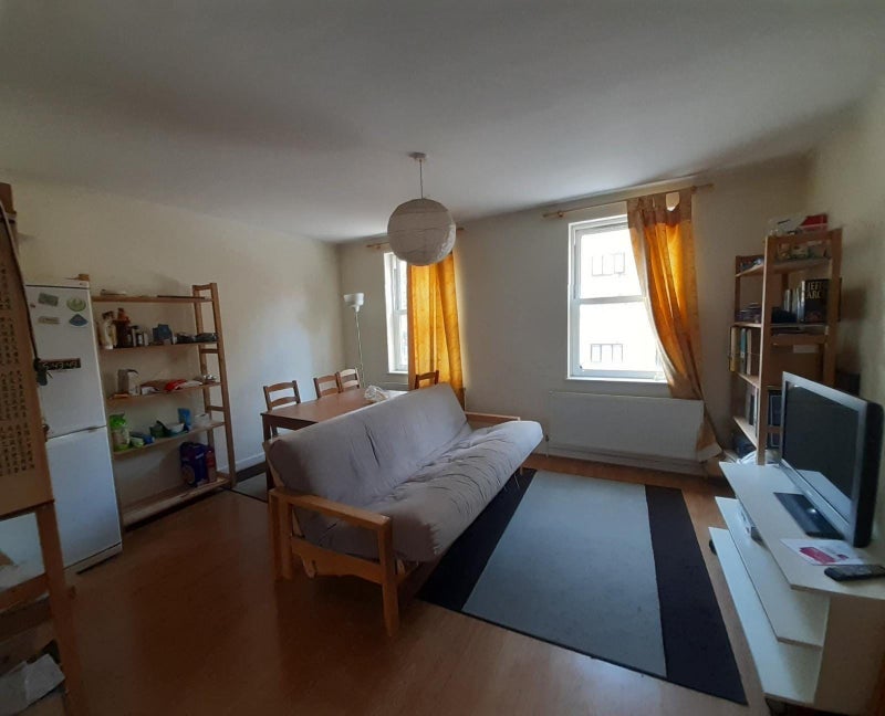 Room Broad Lane in Greater London