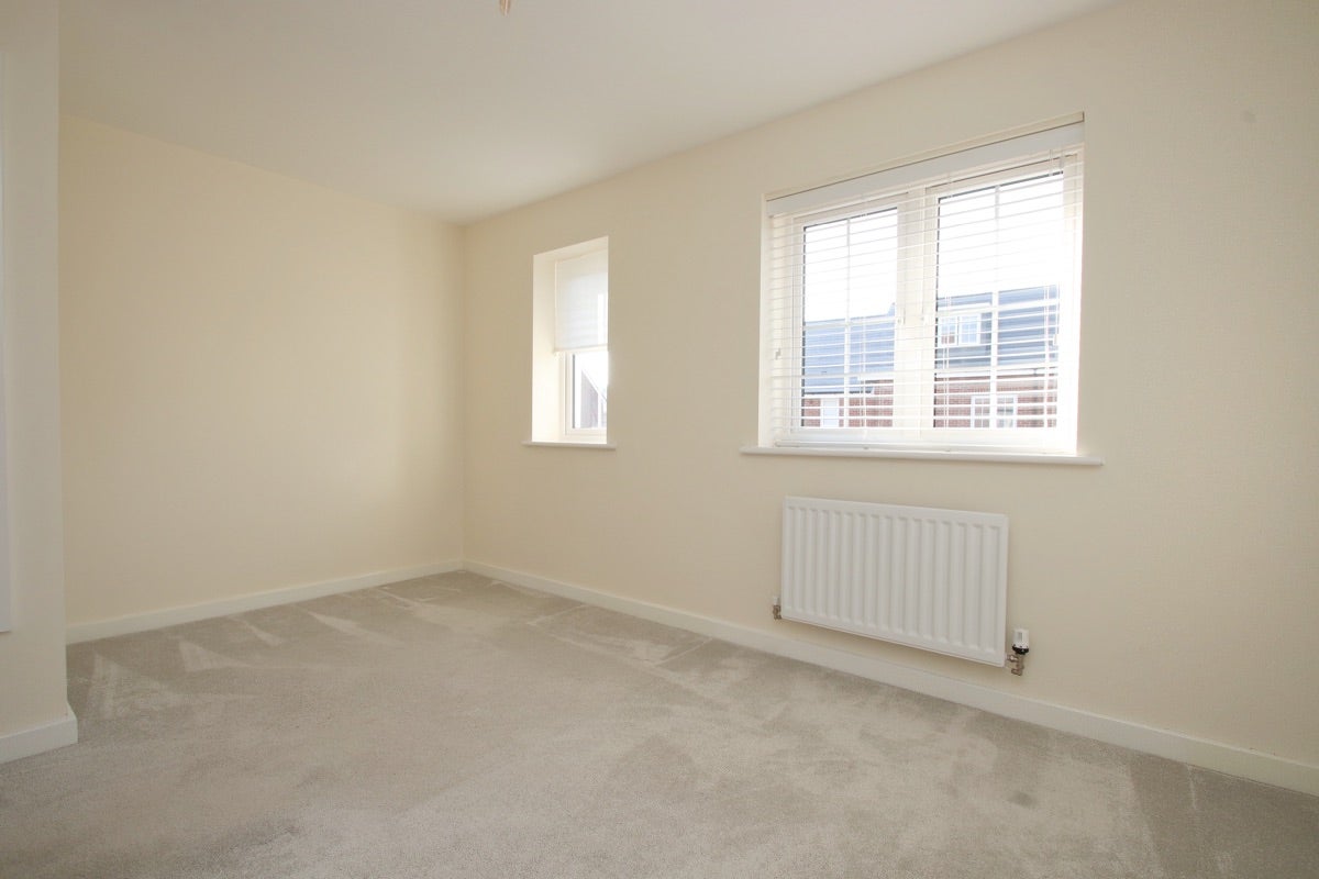 House Pipin Cresent in Mersham