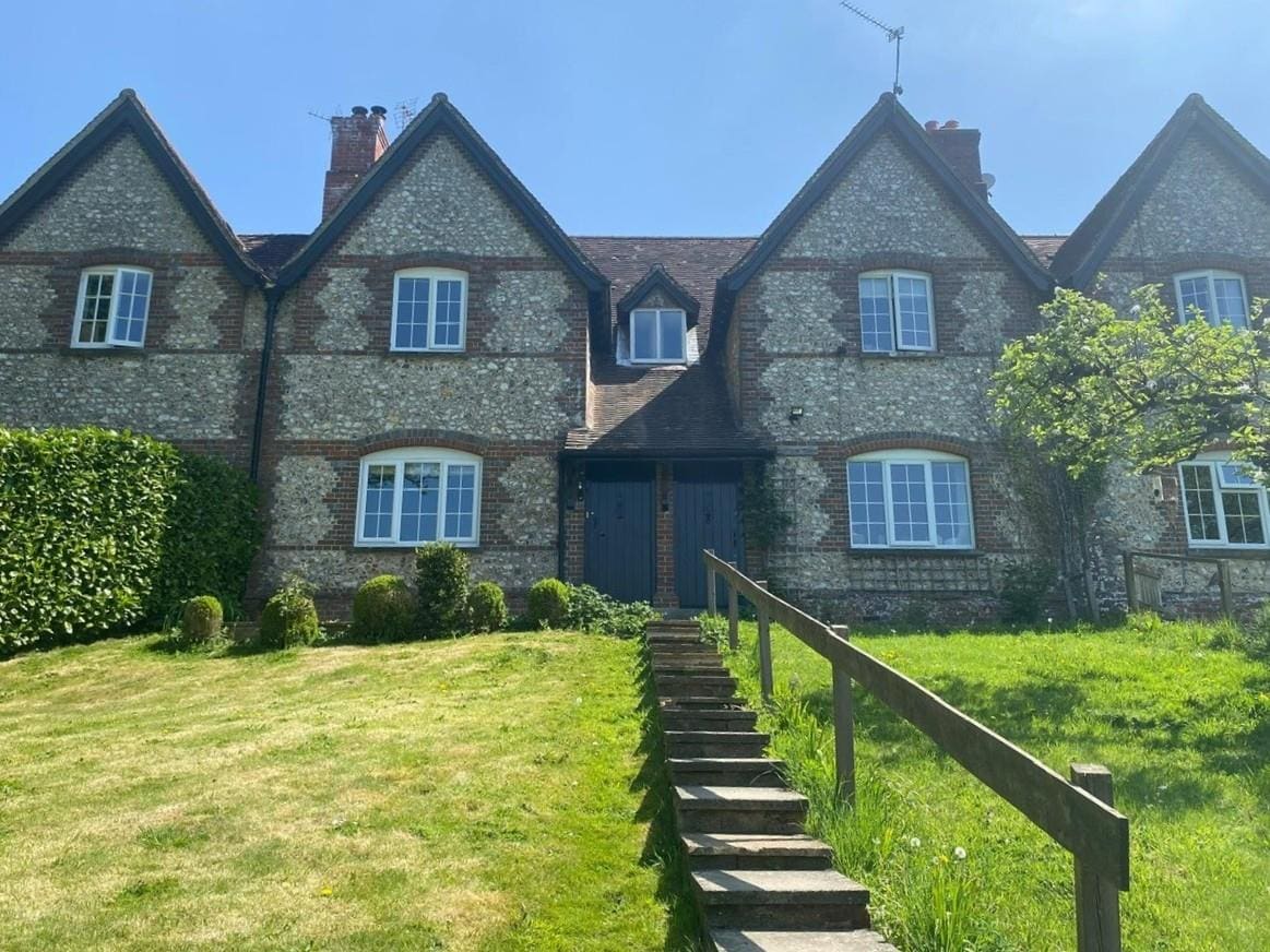 House Sages Lane in East Hampshire