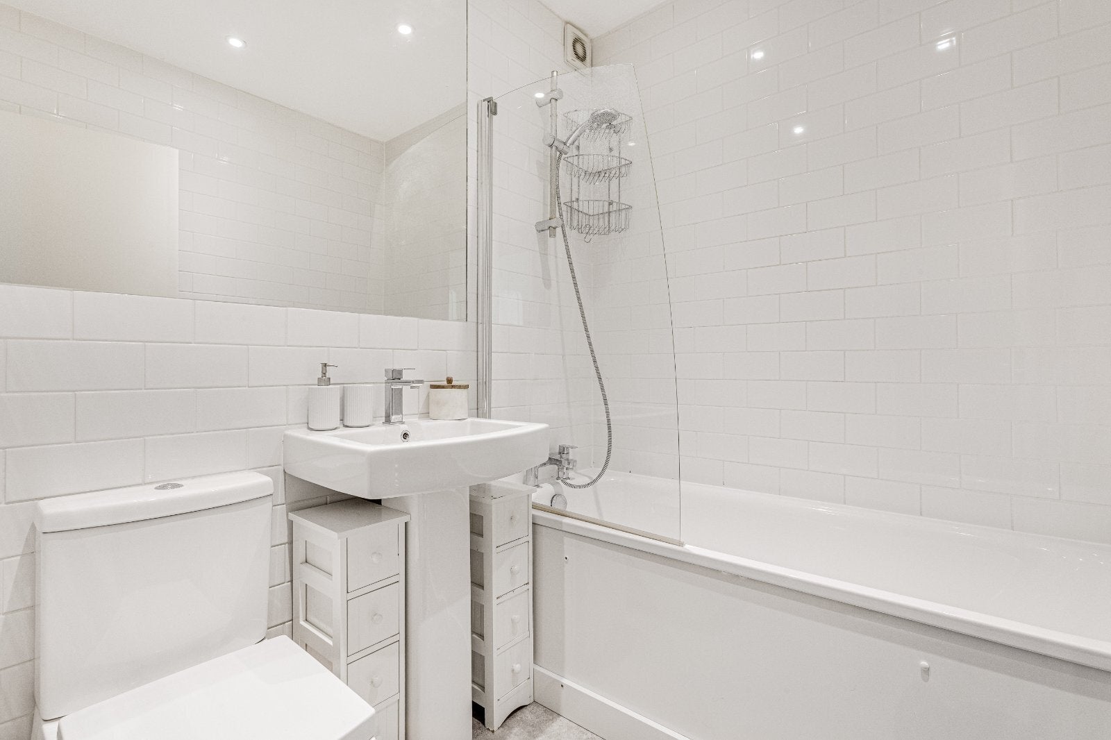 Flat Wandsworth Road in Greater London