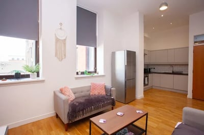 Flat Renfrew Street in Glasgow