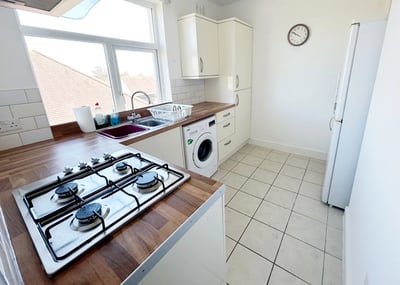 Flat Canford Road in Bournemouth