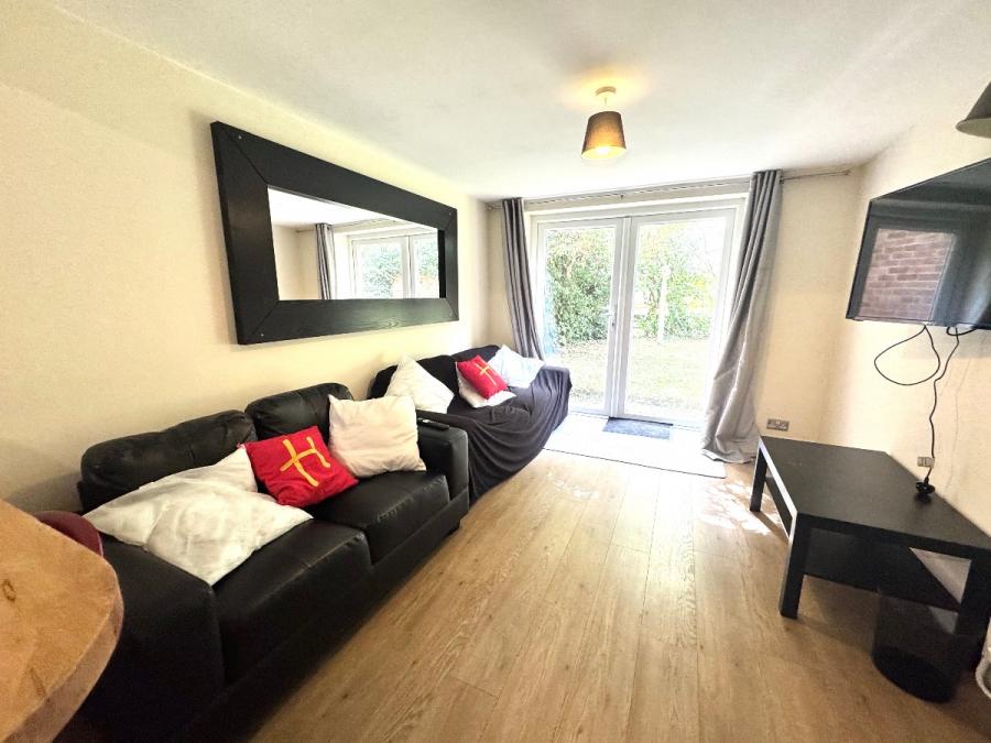 Room Godden Road in Canterbury