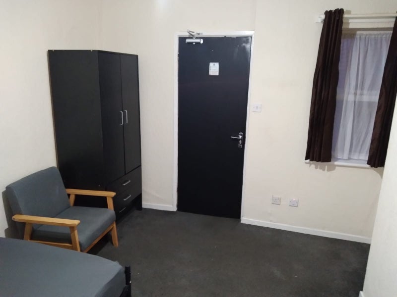 Room New Road in Dudley