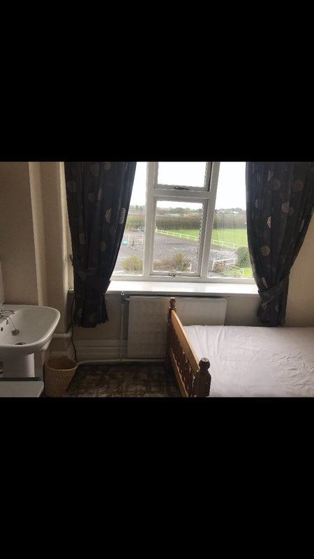 Room Kenyon Lane in Wigan