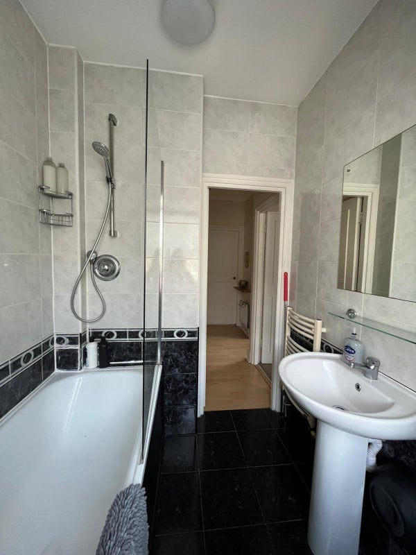 Room Gloucester Street in City of Westminster