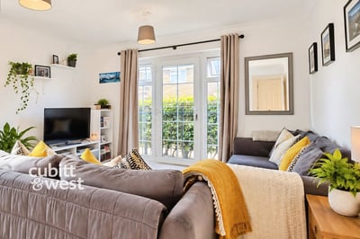 Flat Goudhurst Close in Canterbury